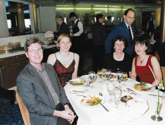 dinner-olympic-voyager-2001