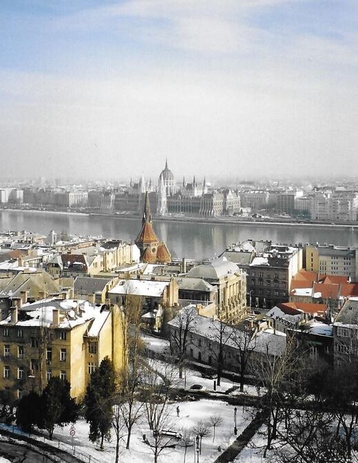 budapest-parliament-feb2003-80b480