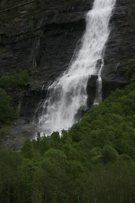 waterfall near skjolden